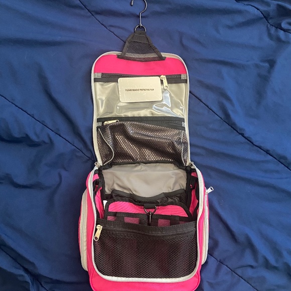 L.L. Bean Handbags - NEW L.L. Bean Fuschia Pink Hanging Travel Case Tote Bag